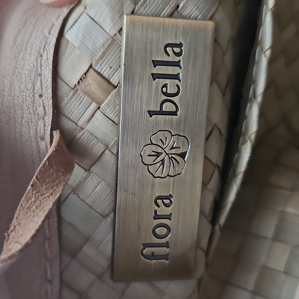 Flora Bella Stylish Tan Tote Bag - Picture 3 of 4